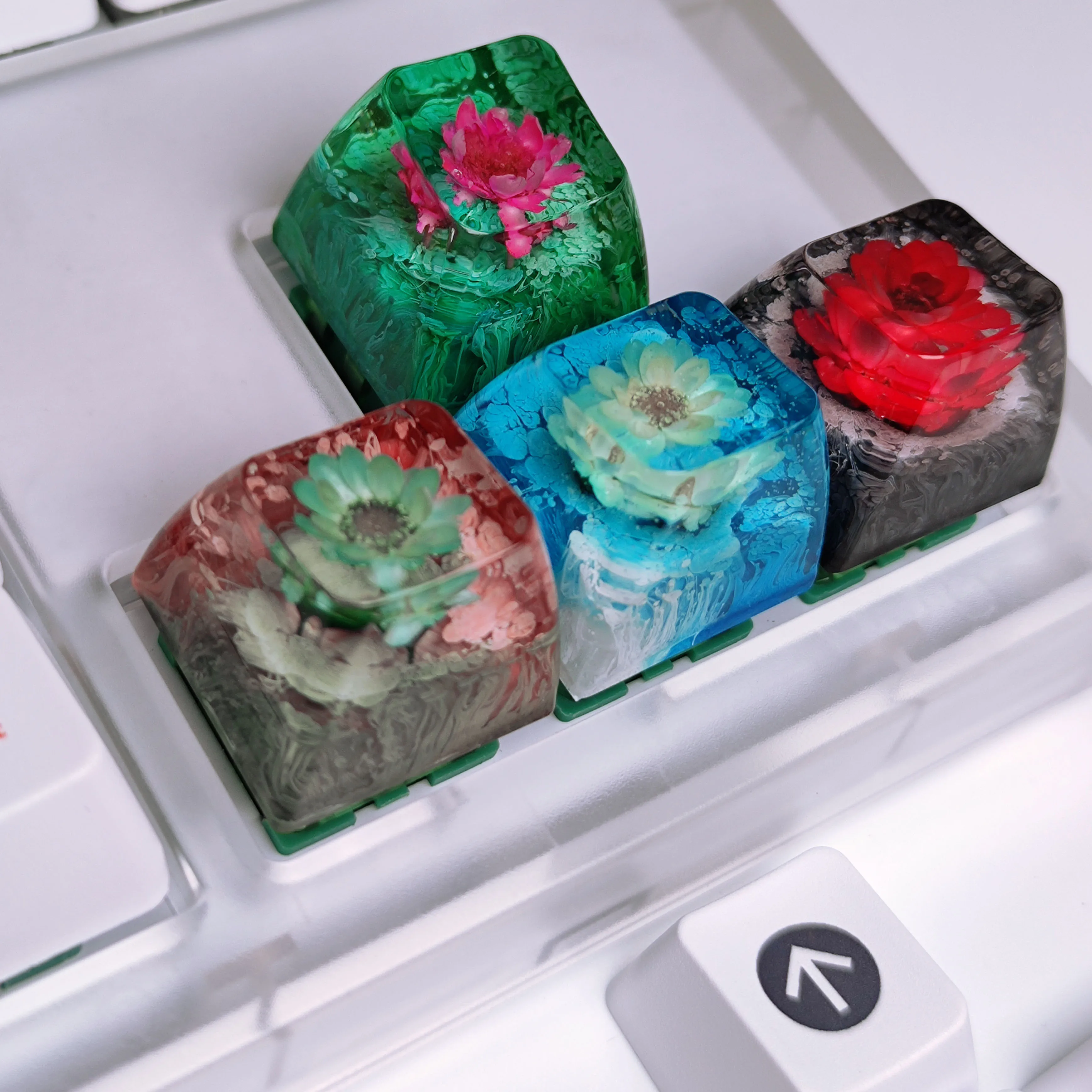 แป้นพิมพ์ DIY Custom เรซิ่น Keycaps เรซิ่น Artisan Keycaps ที่กําหนดเอง Pretty Girl ESC คีย์ของขวัญเดี่ยว SA ดอกไม้ Keycaps