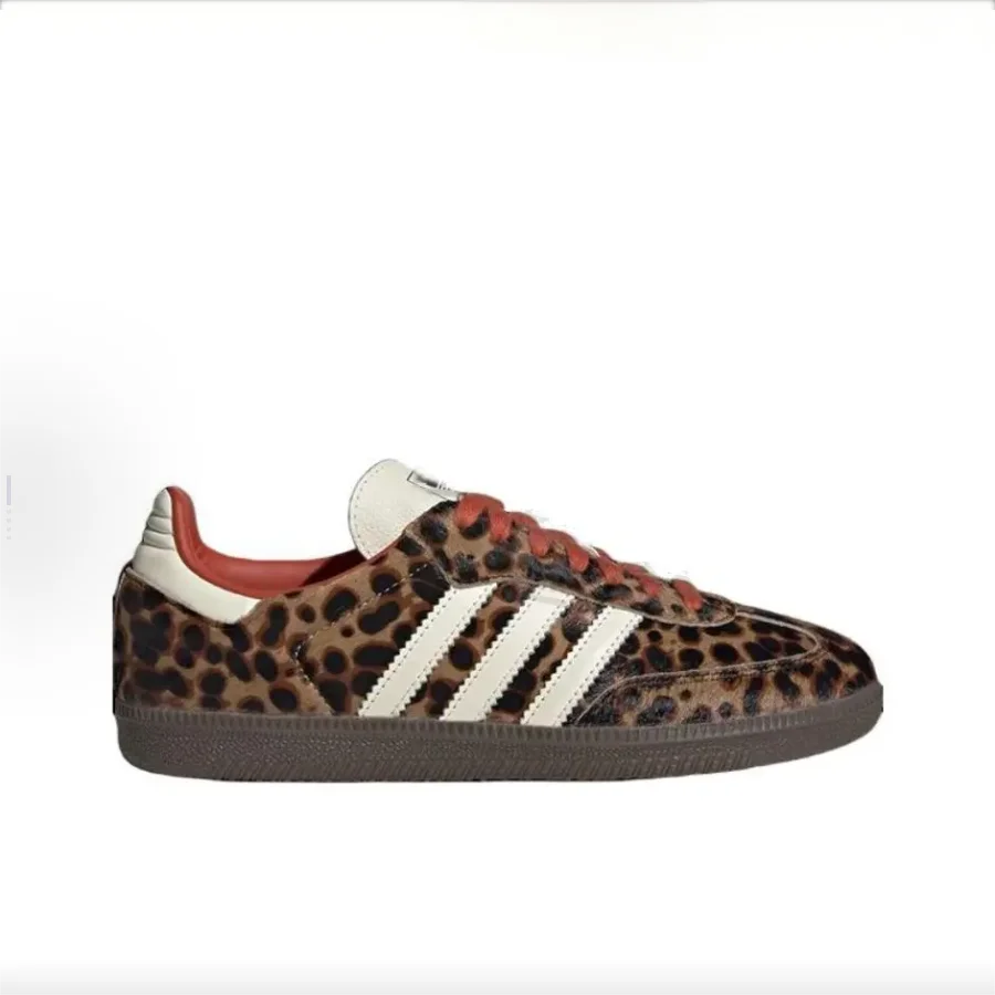 حذاء adidas Originals SAMBA OG مريح ومتين ومنخفض الارتفاع كاجوال على طراز الحياة للنساء باللون البني JI2734