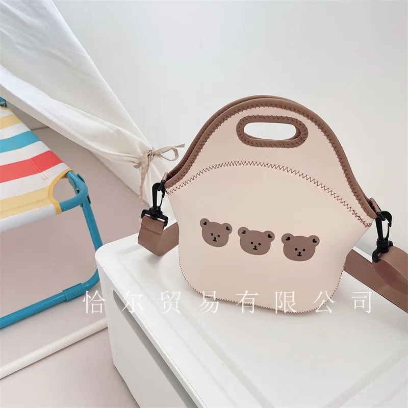 Export To South Korea 2022 New Bear Mummy Bag Mother and Baby Bag Go Out Light Portable Lunch Bag Diagonal Bag