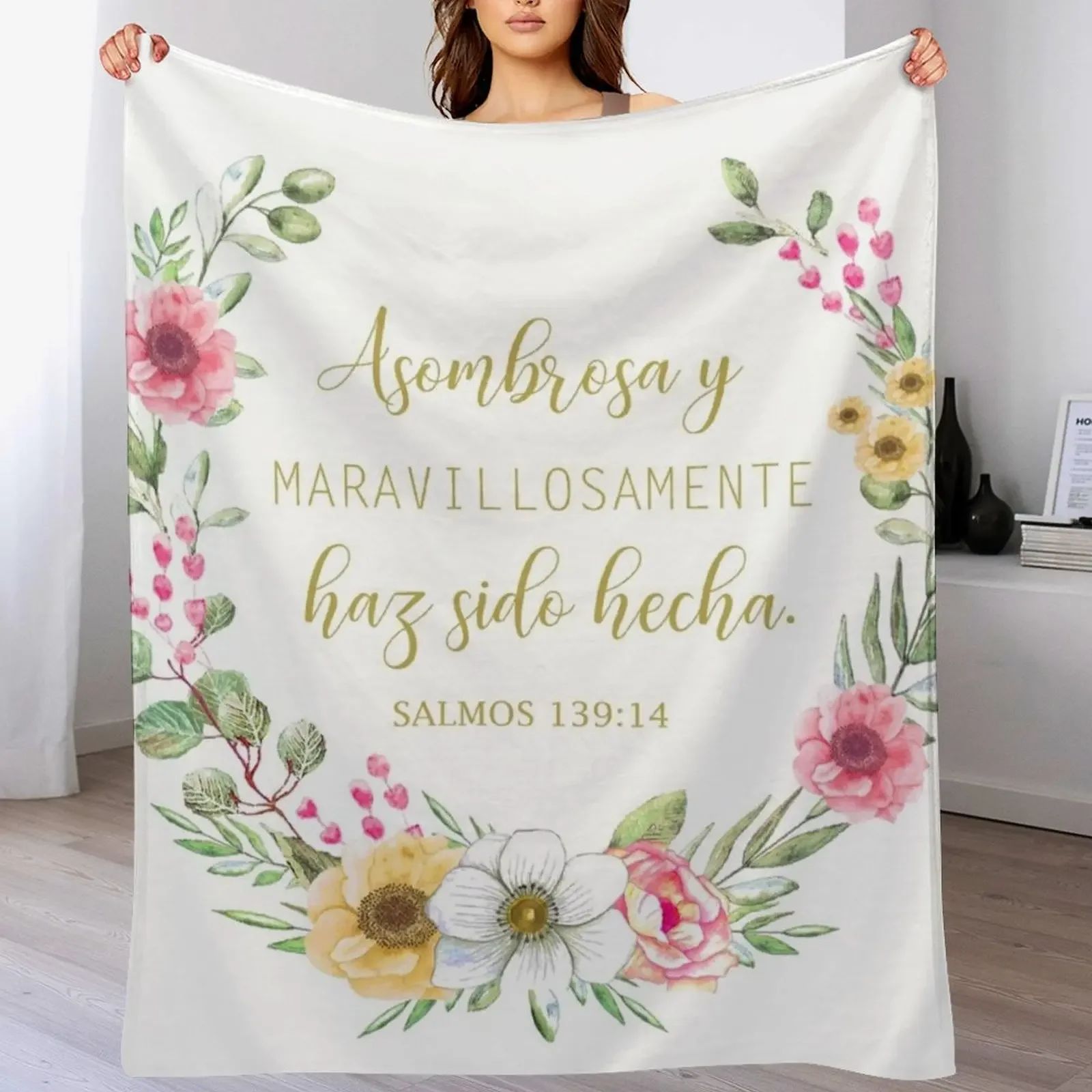 

Asombrosa y maravillosamente haz sido hecha, spanish bible verse Throw Blanket Sofas Vintage Luxury Designer for winter Blankets