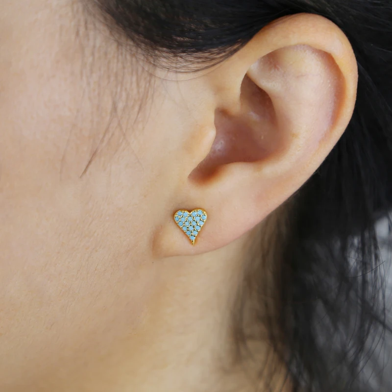 Anting-anting kancing hati kecil wanita, berlapis emas 925 perak murni mikro Pave biru pirus batu