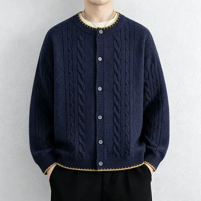 New Men's Warm Winter Knit Sweater High-Quality Slim-Fit Sweater Teen/Young Men's Navy and Beige Cardigan Men Clothing 2026