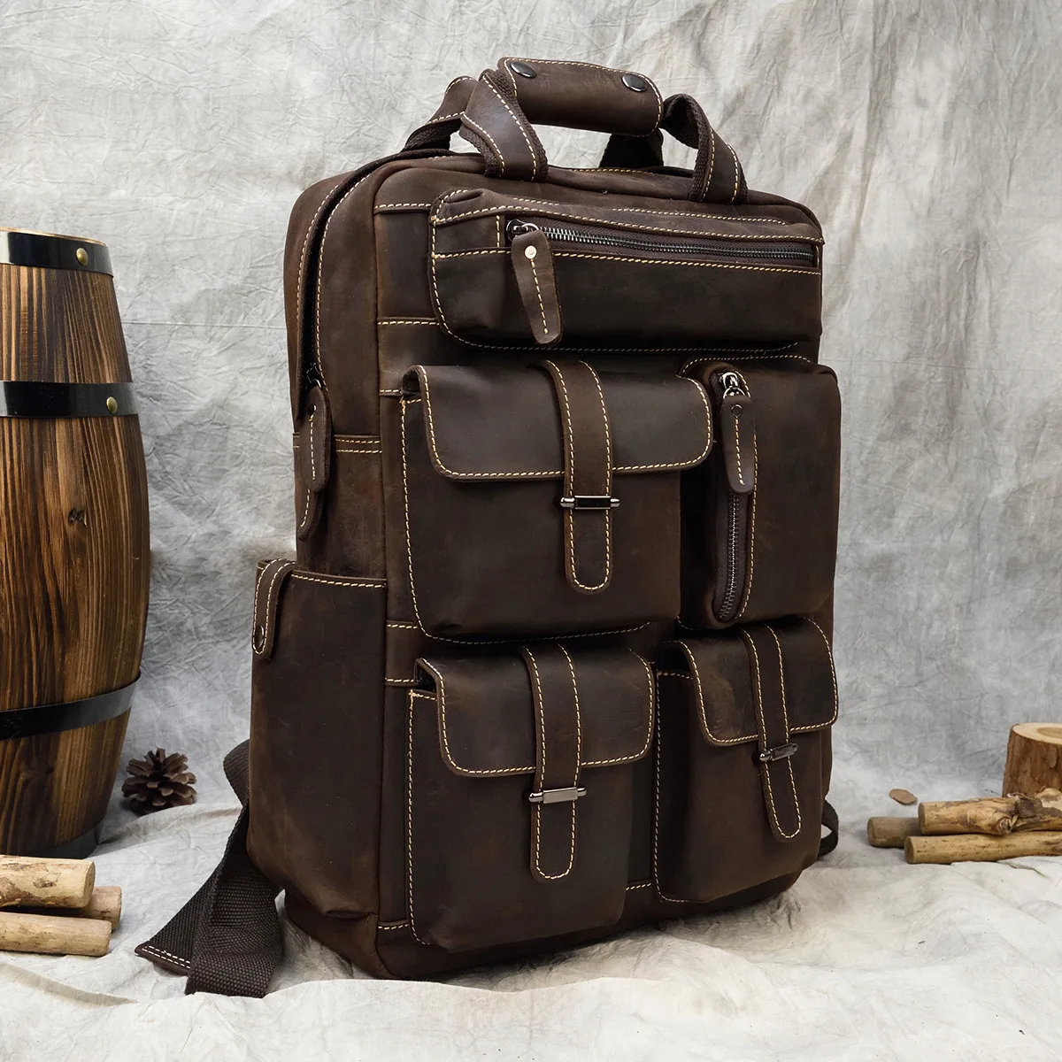 Travel Bag Retro Crazy Horse Leather Backpack Large Capacity Outdoor Backpack Men 18 Inch Travel Backpack Men Outdoor
