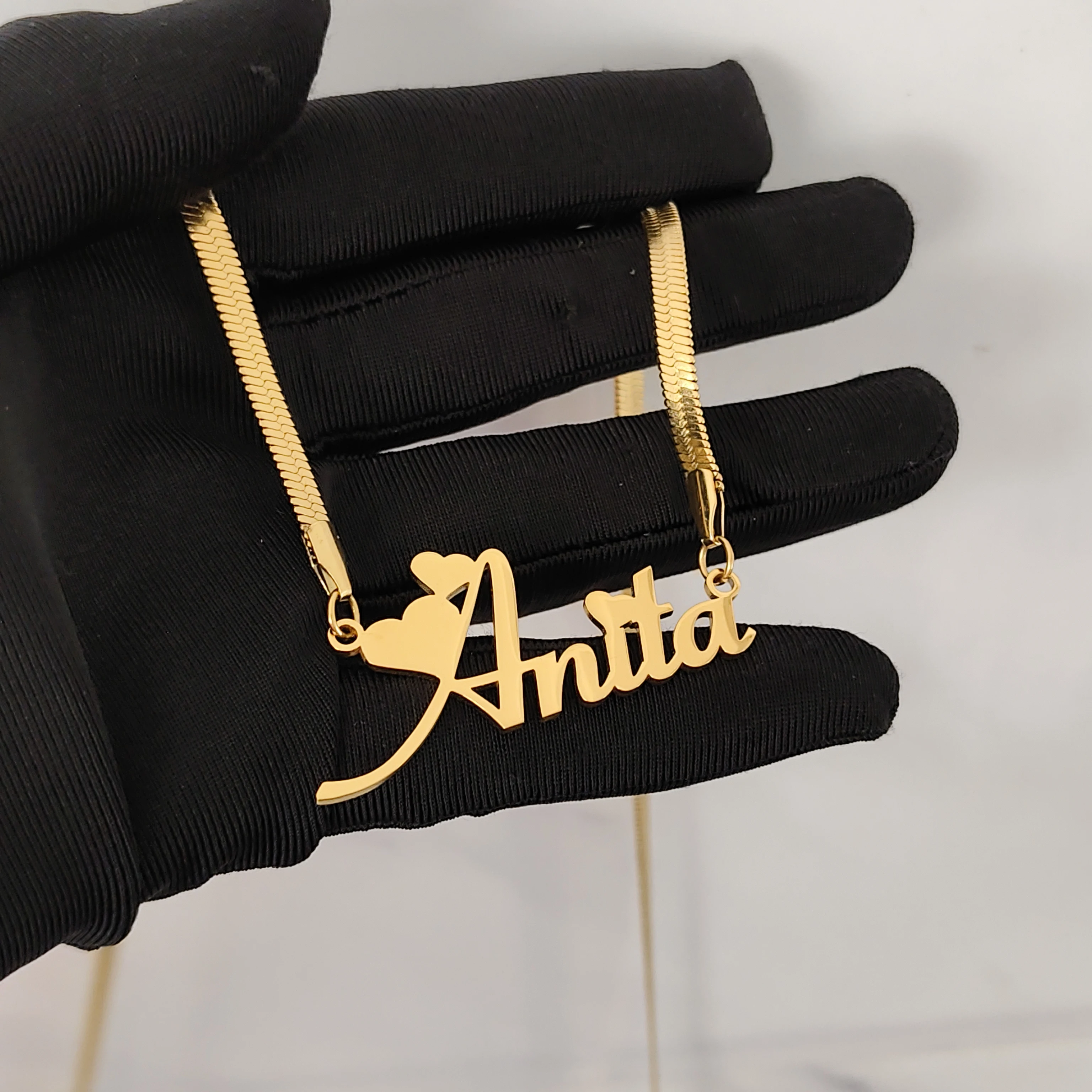 สร้อยคอแบบโซ่งูสลักชื่อตามสั่งขายส่ง DHQH สร้อยคอโซ่งูแบบตัวอักษรส่วนบุคคล ของขวัญคริสต์มาส/วันเกิด ลดราคาจากโรงงาน