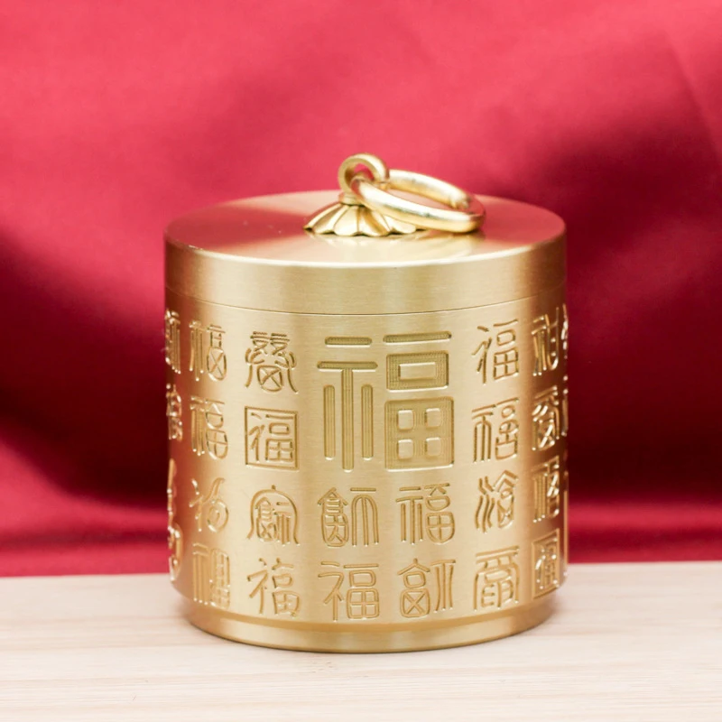 Brass 100-blessing car ashtray with lid, suitable for home and office use, featuring a desktop design to prevent flying ash and