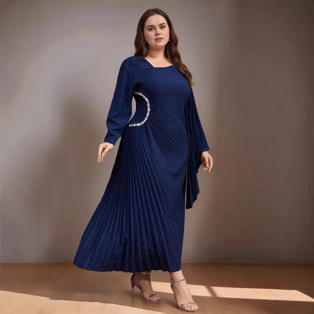 Abito turco musulmano di grandi dimensioni 3XL Gonna lunga Abaya da donna Abito a pieghe asimmetrico tempestato di diamanti mediorientale