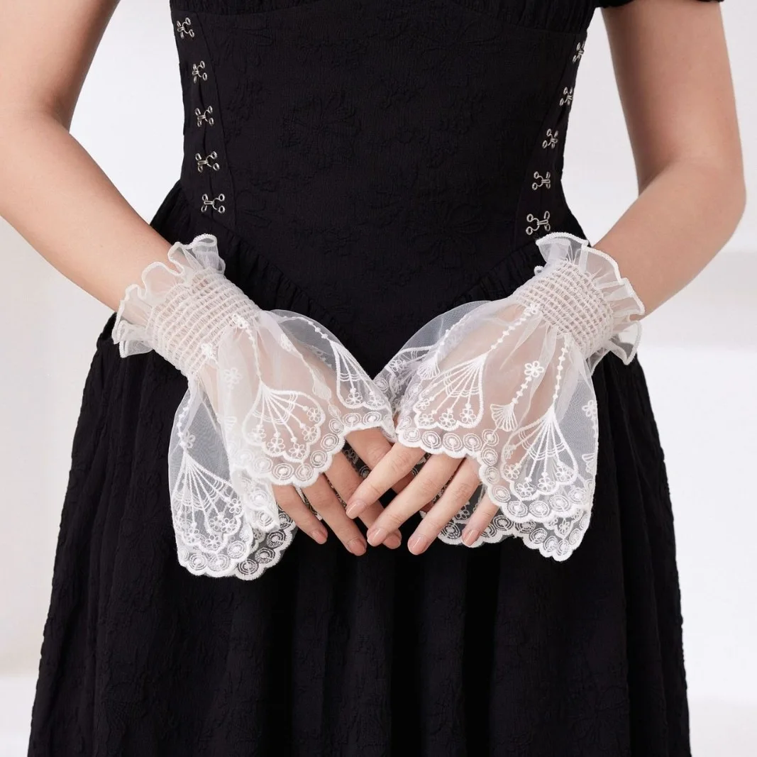 mangas-decorativas-de-renda-macia-estilo-coreano-para-mulheres-com-borda-ondulada