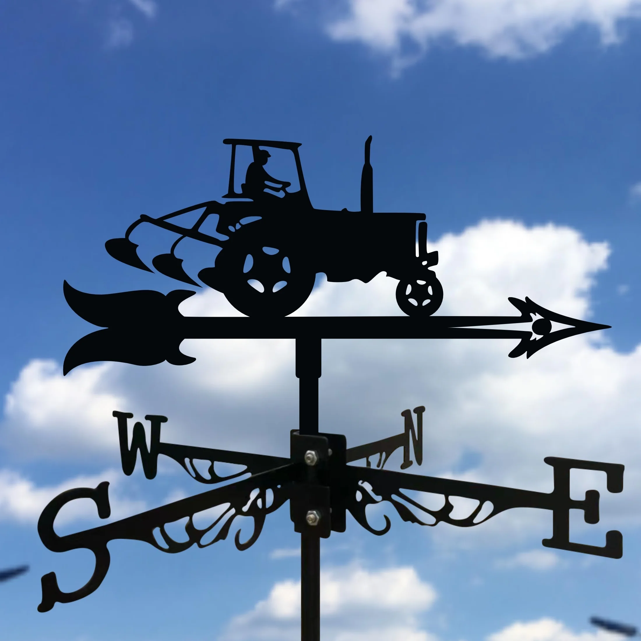 Outdoor Garden Decor Featuring Metal Wall Art, Iron Crafts, Weather Vanes, And Artistic Sculptures for Yard Decoration.