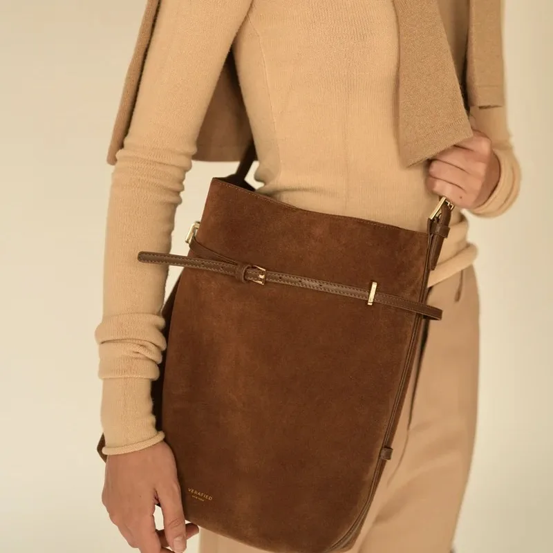 

Осень/зима 2022, новая большая вместительная сумка на плечо, матовая кожаная сумка-ведро в стиле ретро, женская сумка премиум-класса