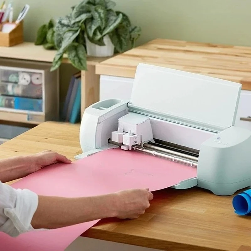 Small Wireless Edge-cutting Plotter for Self-adhesive Thermal Transfer Film and Cutting Film