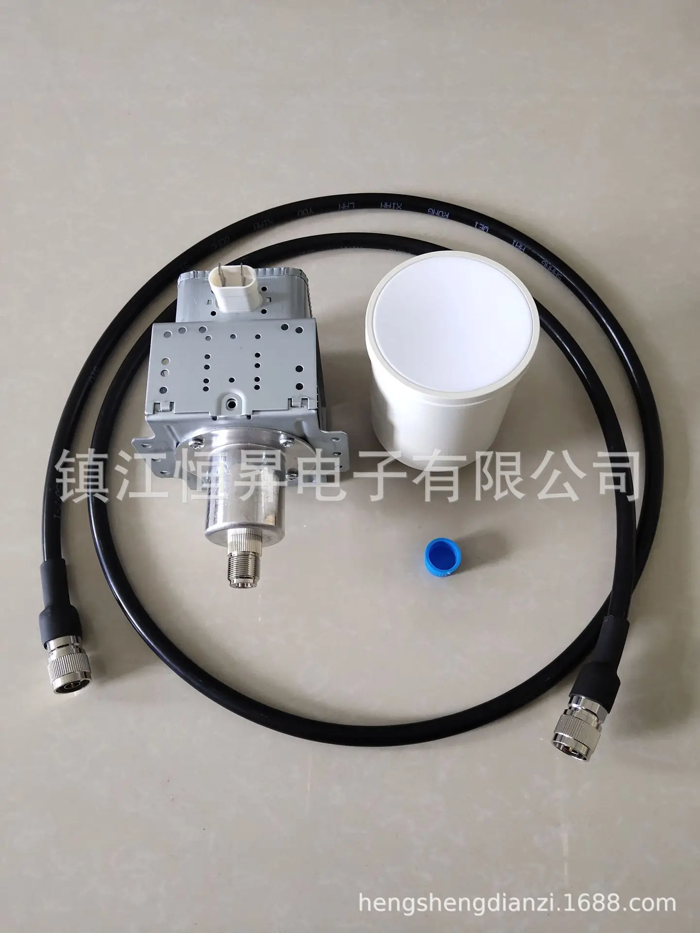 Manufacturers supply microwave therapy instrument magnetron, resonant cavity connector, transmission line and cup emission probe