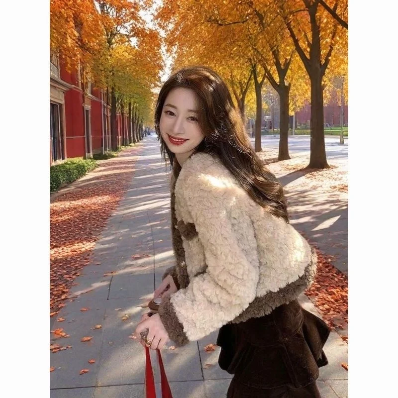 

Модный стеганый жакет для женщин, осенне-зимняя верхняя одежда, стройнящий силуэт, элитный стиль, укороченный пальто-топ в стиле французской моды