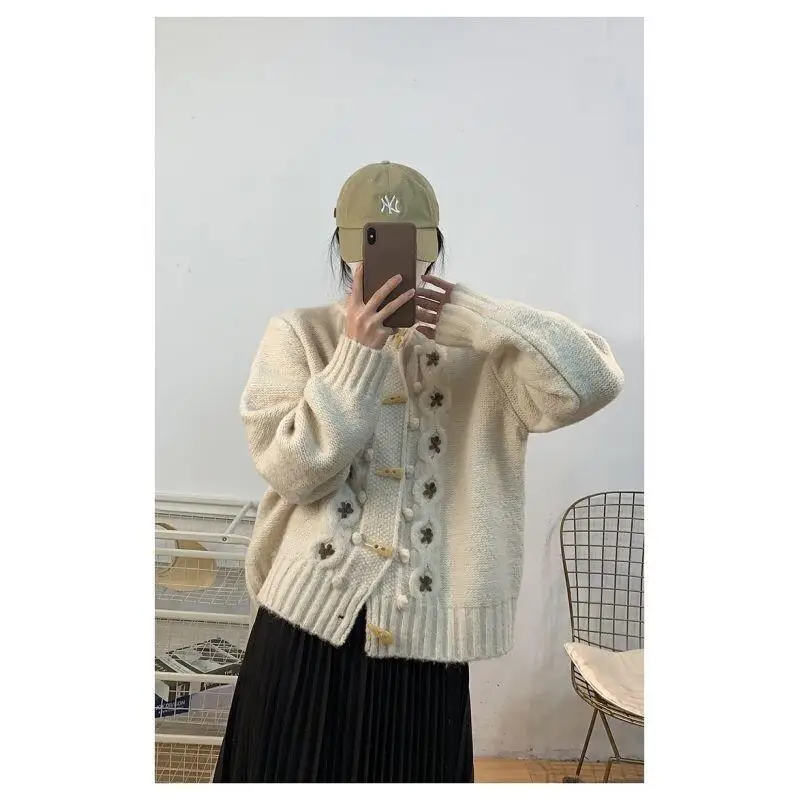 الطازجة الحلو لطيف الترفيه يوميا 2025 الخريف الشتاء جديد ريترو تصميم سترة مشغولة من الصوف المرأة ضئيلة فضفاضة لينة مريحة لباس غير رسمي #2