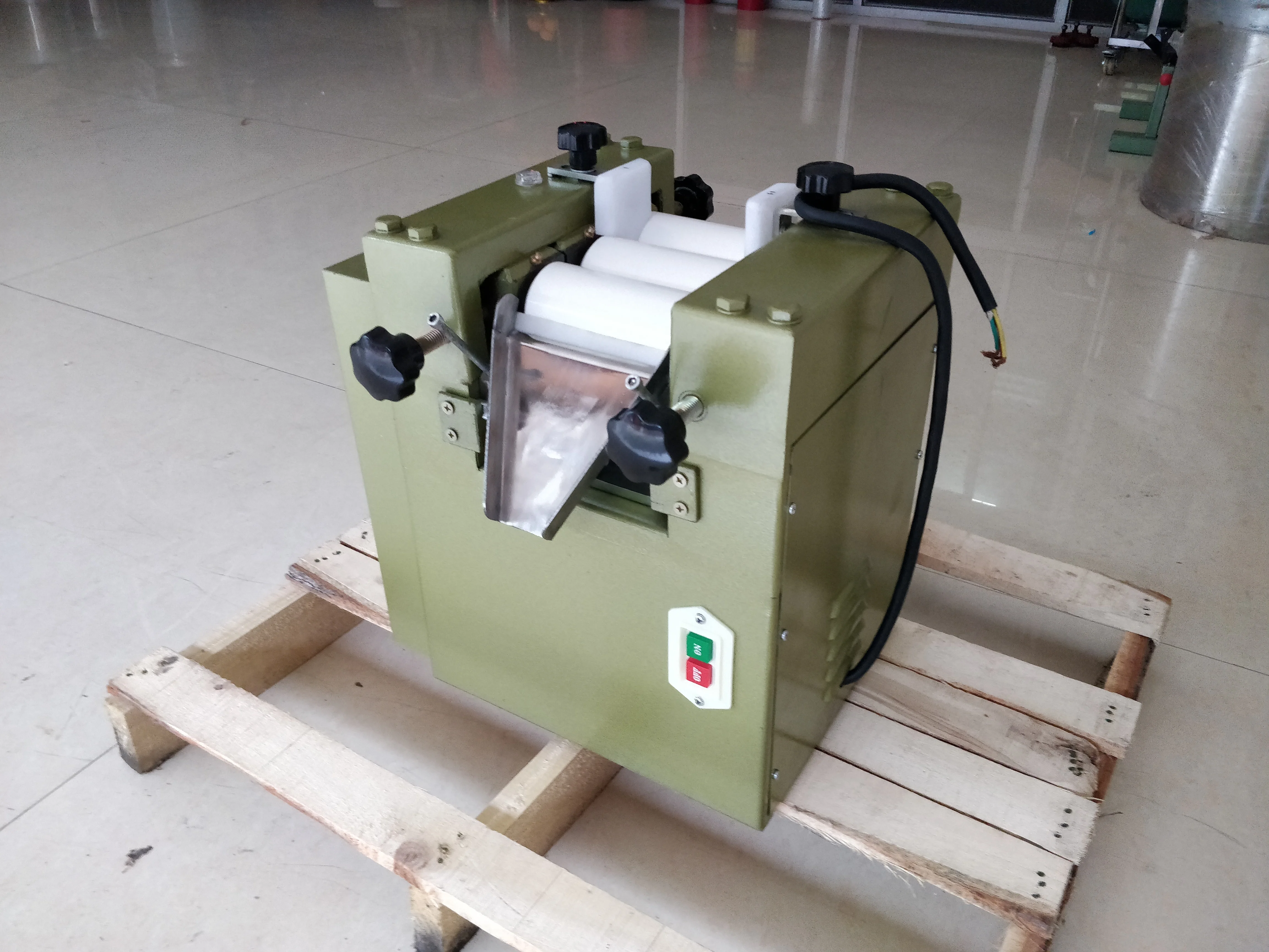 Ceramic  Lipstick Toothpaste Food Coloring Pigment Mill