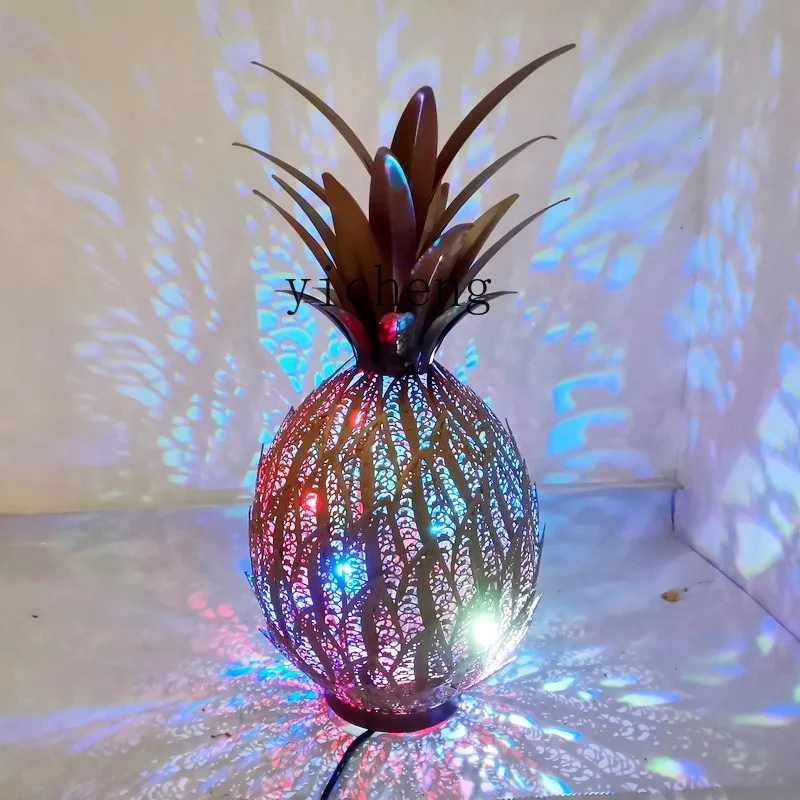 D29- embellished wrought iron solar dual-purpose warm light ambient light pineapple ornament