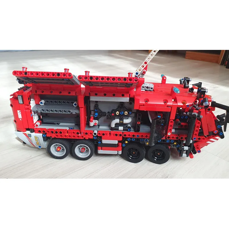 Moc قوالب بناء وحدات 42098 النمر خزان 8x8 مطار سيارة مطافئ التكنولوجيا كتل عيد الميلاد لتقوم بها بنفسك لعبة هدايا البناء #3