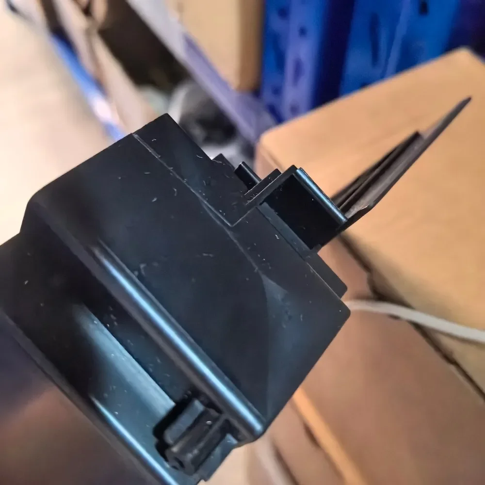 1PCS 1799792 174639…