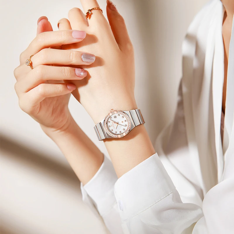 Women's watch texture luminous waterproof ladies watch high-end quartz watch