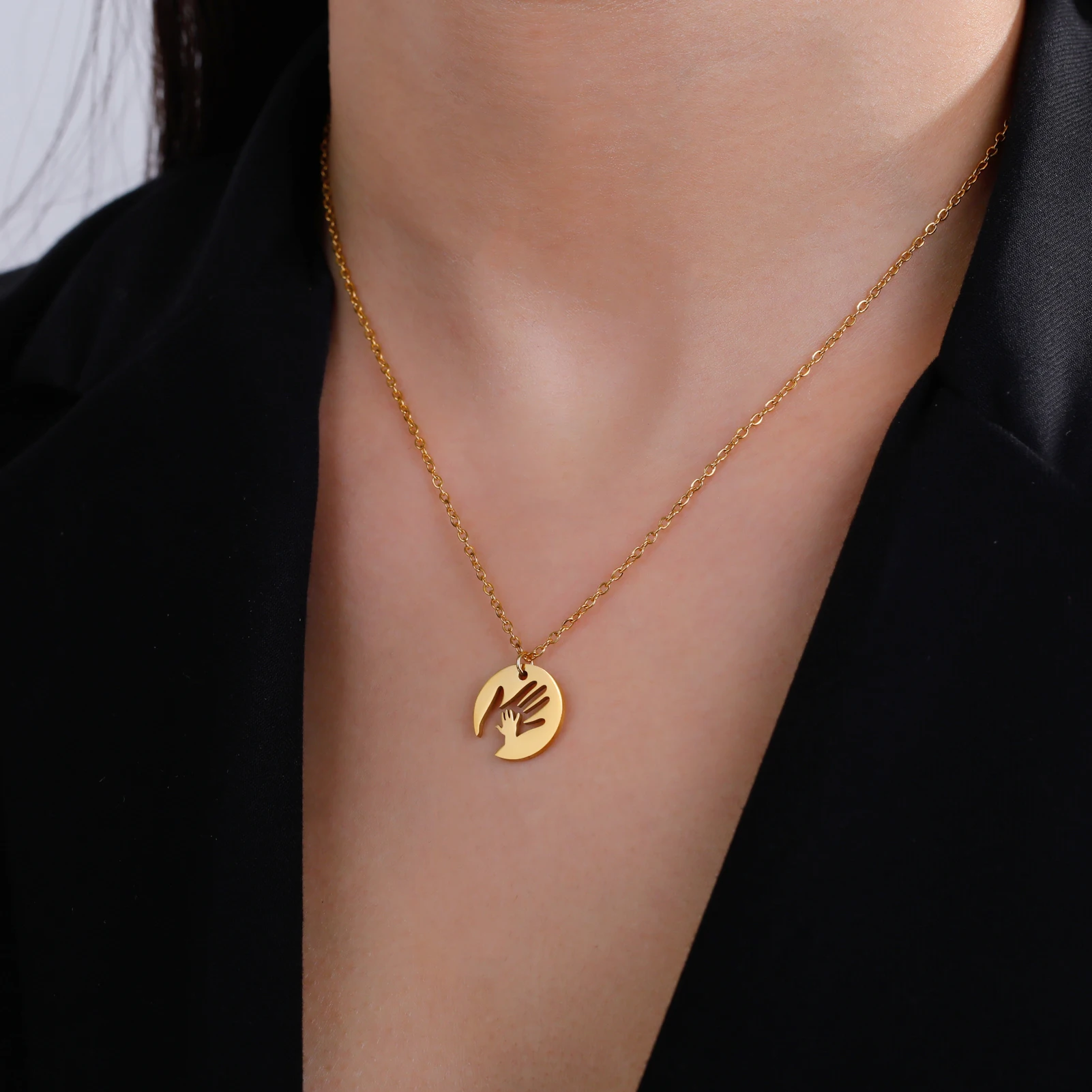 Baby Hand Necklace Mother Kid Child Chain Family Mom Gift for Woman Men Stainless Steel Pendant Jewelry Design Fashion Trend