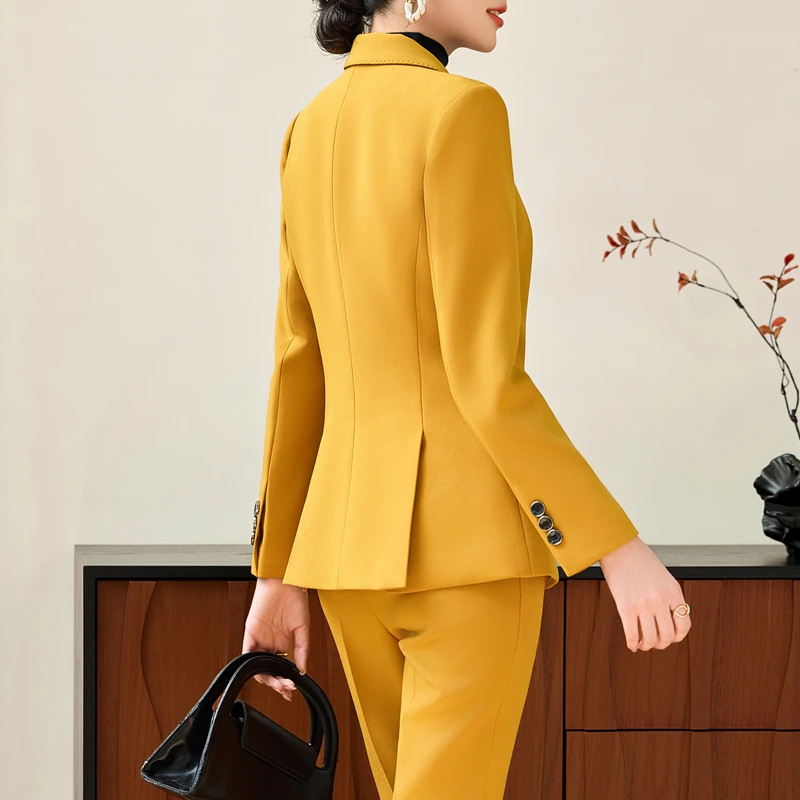 طقم بدلة على الطراز المتقدم من NAVIU للنساء لخريف وشتاء سترة وسراويل ضيقة للأعمال مزاجية جديدة ملابس عمل للسيدات في المكتب