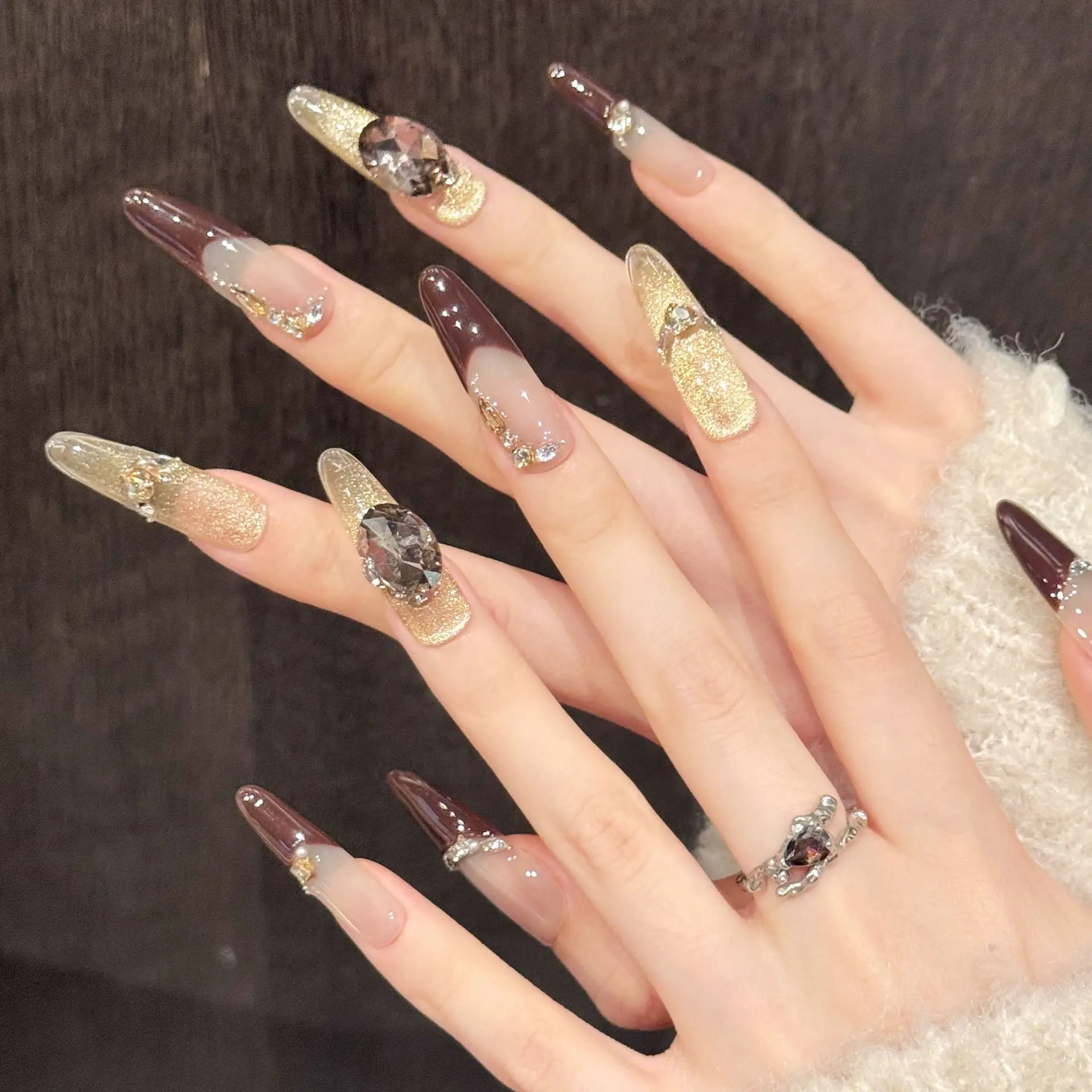 Prensa hecha a mano en uñas, uñas postizas de lujo ligeras de otoño, uñas postizas de ojo de gato con Flash francés de caramelo, decoración de diamantes de imitación