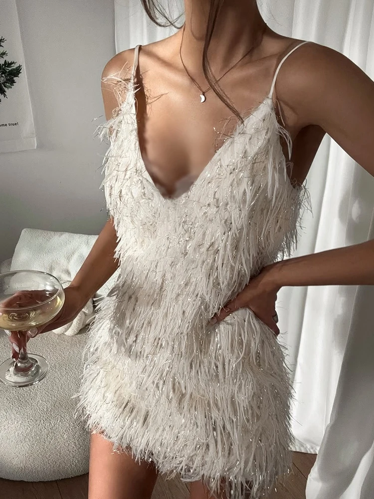 Weird Puss Furry Tassel Sling Kleid Damen Sommer Trend Spaghettiträger Tiefer Ausschnitt Rückenfrei Figurbetont Pfirsichfarben Hüftbetont Modisch Mini Bodycon – Detail 11