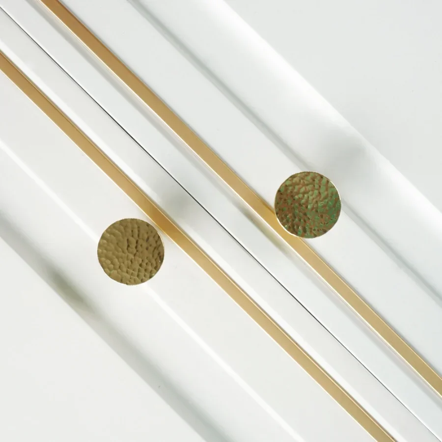 Nordic Solid Brass Furniture Knobs Golden Unique Pattern Cabinet Knobs and Handles Shoe Cabinet Bookcase Drawer Knobs