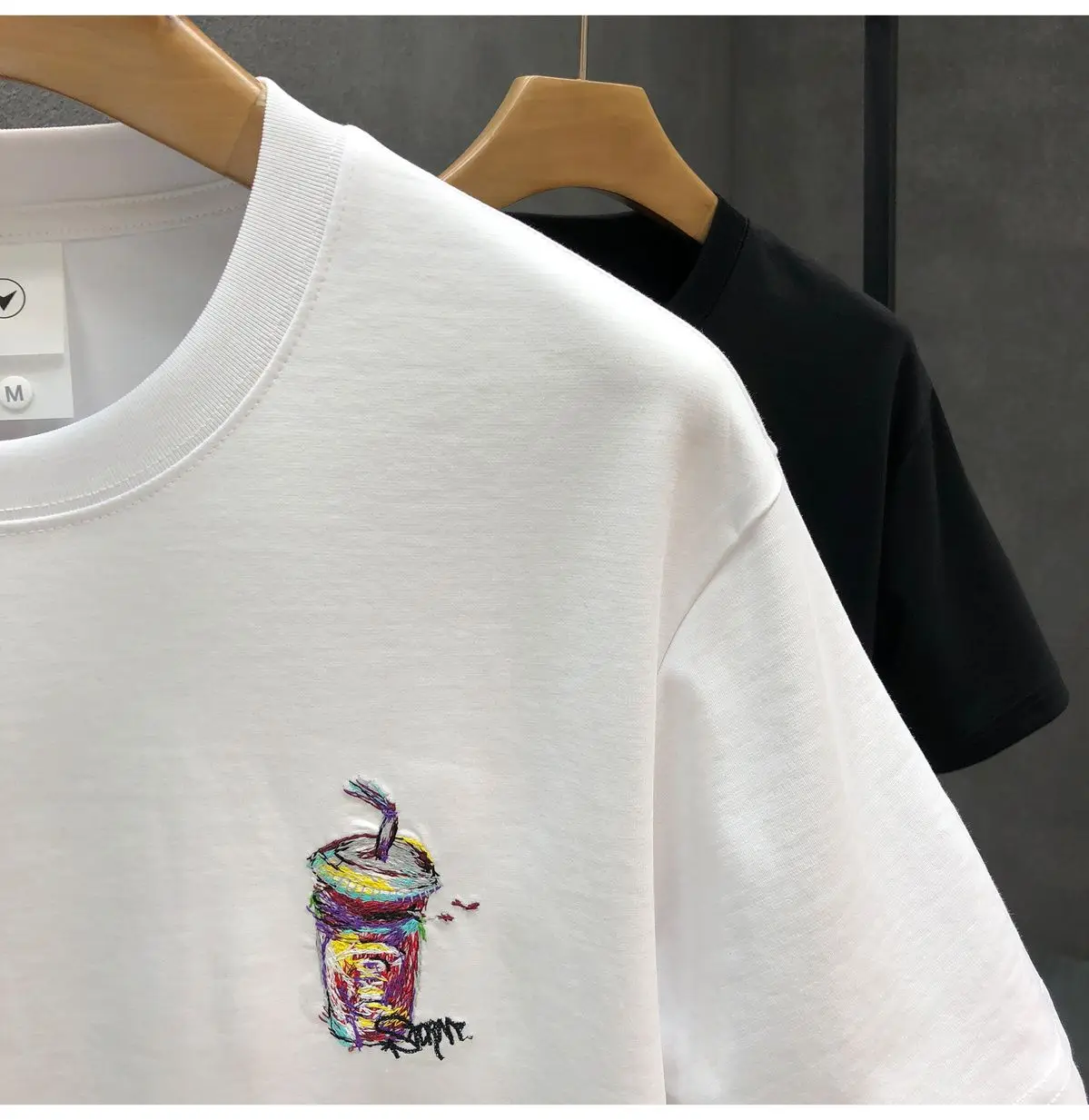 Summer New Short sleeved T-shirt, Men's Personality Trend, Youth Loose Design, High end Half sleeved T-shirt Top
