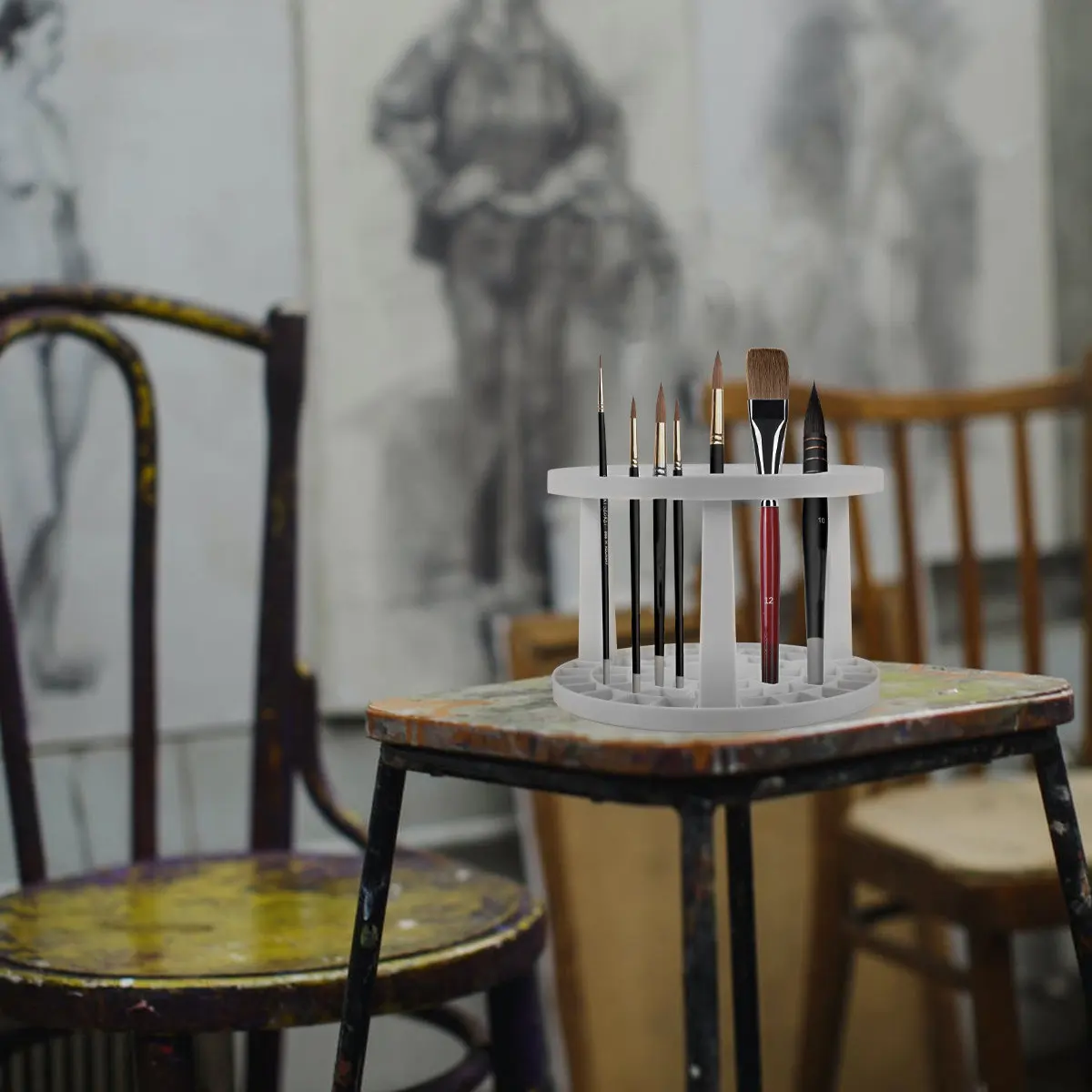 

Подставка для кистей на 46 отверстий: минималистичный и функциональный органайзер для акварельных и акриловых маркеров, для художников, начинающих, для дома и офиса