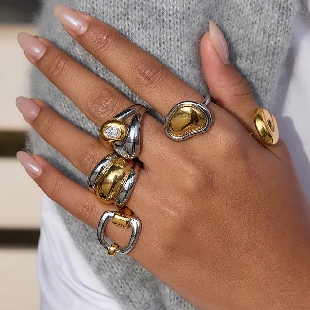 

Personality Vintage Heart Ring Stainless Steel Women Trendy Light Luxury Rings Fashion Jewelry Gifts