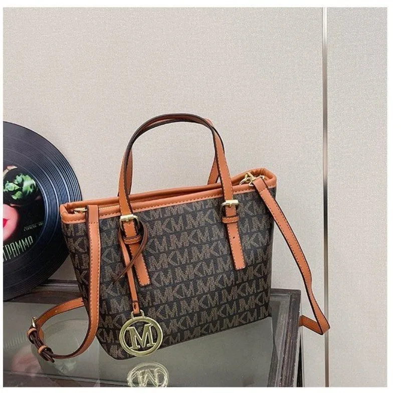 

Exquisite Versatile Tote Bag Ladies Office Daily Work Commuting Attractive Chic Dainty Elegant Portable