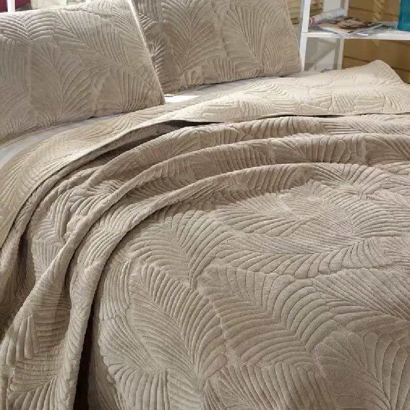 

Summer New Fleece Lined Milk Velvet Bed Cover Three Piece Set 2026 New Four Seasons Universal One Side Fleece One Side Pure C...