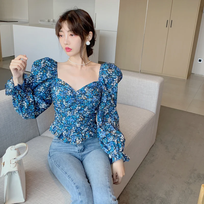 2022 Spring New Design Niche French Retro Floral Printed Short Shirt Women's Sexy Square Collar Puff Sleeve Blouse Top s35