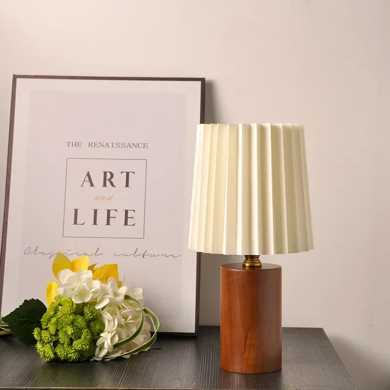 Claeted Medieval Table Lamp Nordic Korean Style Bedroom Bedside Night Light Net Pleated Decorative Solid Wood Atmosphere