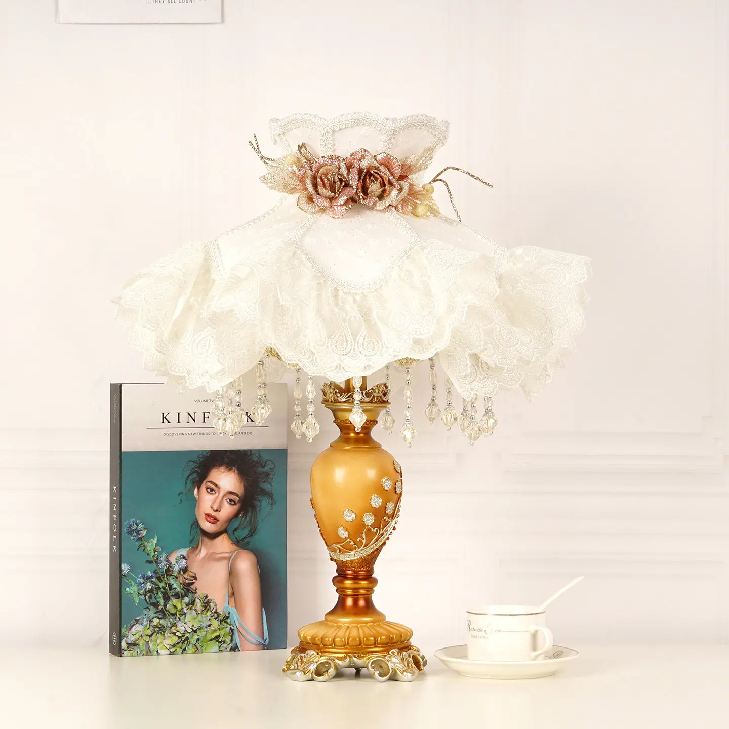 European lace engraved wedding gift room decoration bedroom bedside lamp creative home warm romantic retro desk lamp