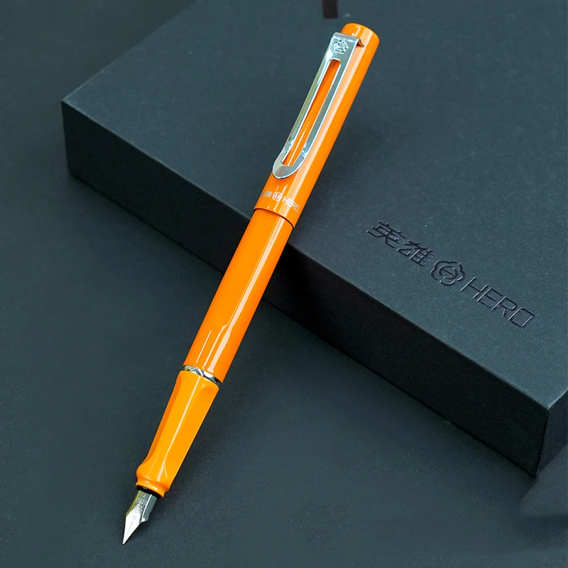 قلم ماركة Hero 1515 لممارسة الكتابة الخاصة بالطلاب إيريديوم قلم حبر ذو طرف مشرق قابل للاستبدال حقيبة حبر حبر عالي القيمة للأطفال