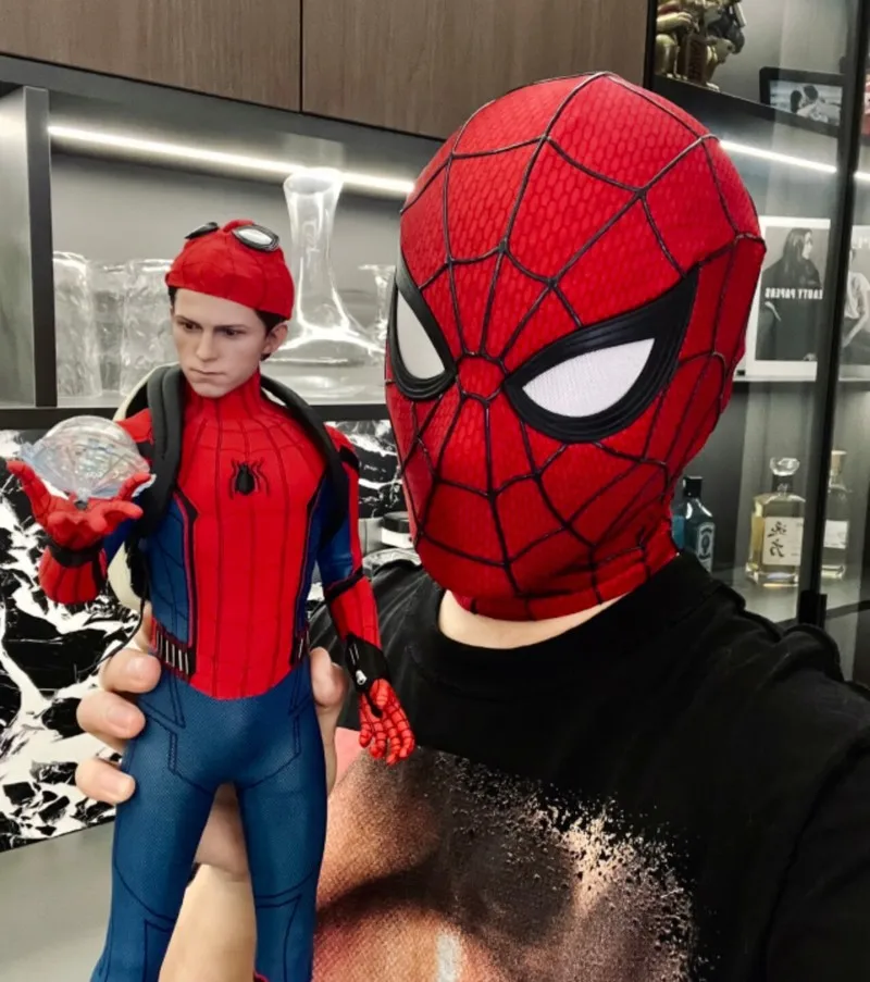 In Stock Brand New Day Adult Cosplay Mask With Magnetic Back Cover 3d Webbing Strips Superhero Cos Headgear Prop