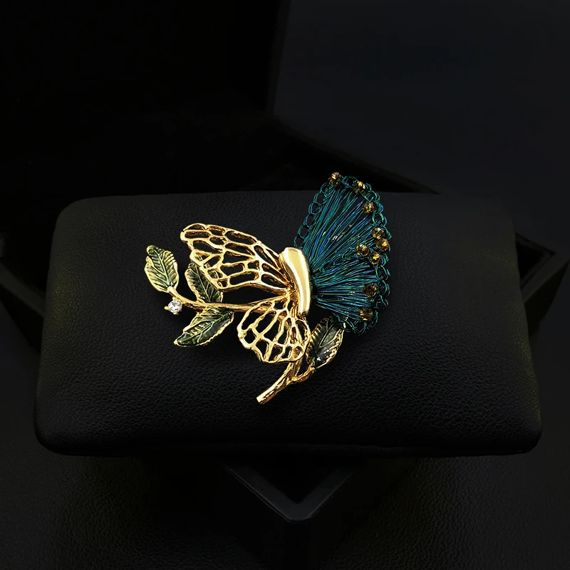 

Fabric Butterfly Brooch Flower Handmade Embroidery Insect Pins Women Suit Clothes Corsage Luxury Accessories Green Jewelry 2016