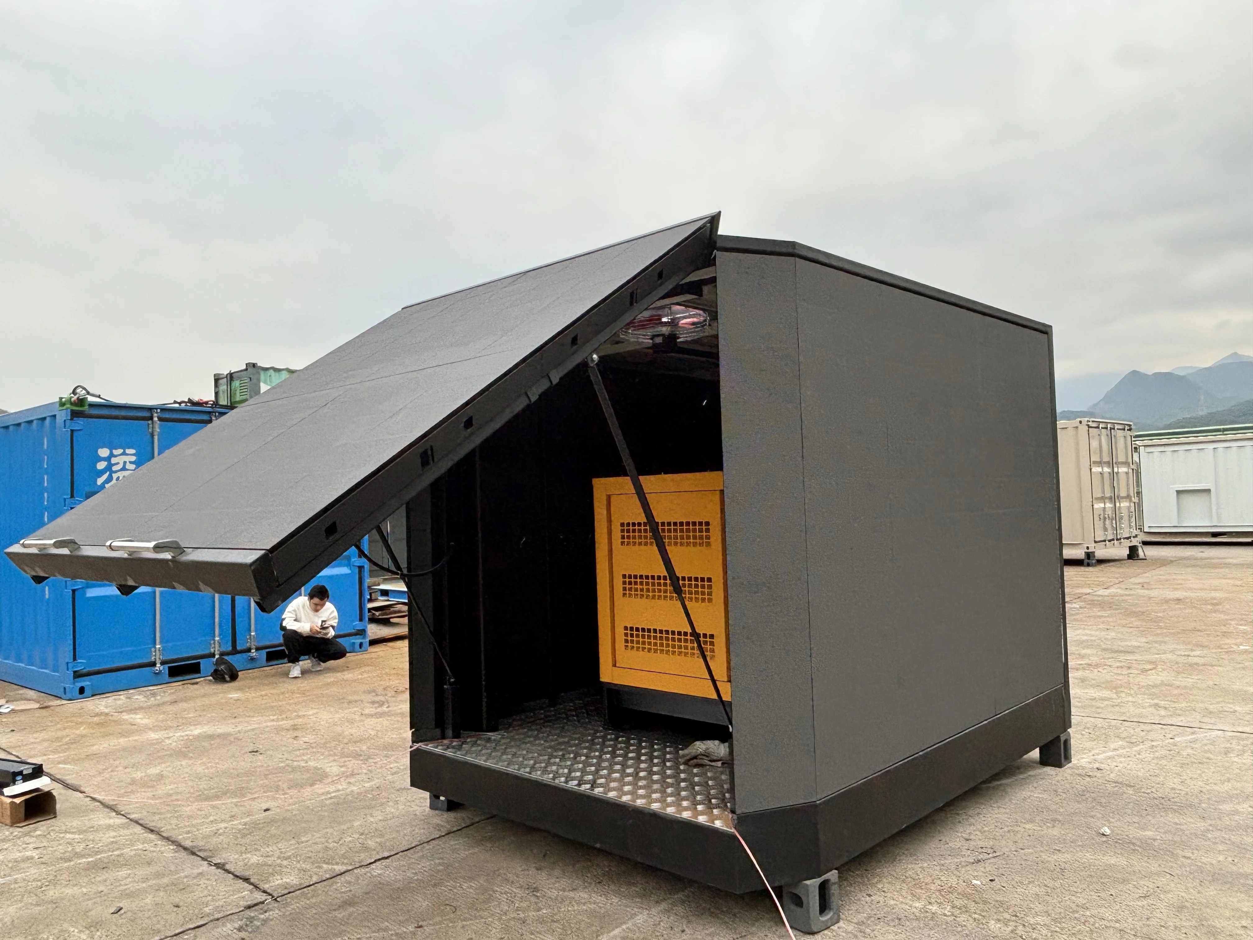 3D Digital Mobile Advertising Pickup with Outdoor LED Display Screen Truck Box for Roadshow Stage Design