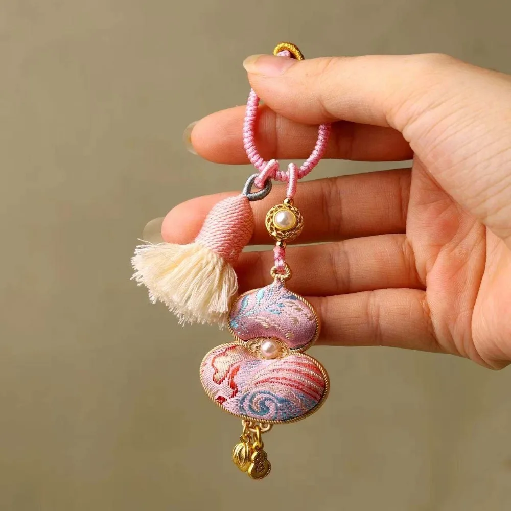 Handmade Brocade Gourd Pendant Good Luck Chinese Style Woven Tassel Bag Pendant Traditional Blessing Hanging Ornaments Gifts