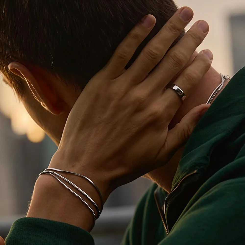 Einfache Edelstahlketten, verschiedene Armbänder, modische extrafeine Edelstahlketten, Schmuck, modische Damenaccessoires, Geschenk. – Detail 2