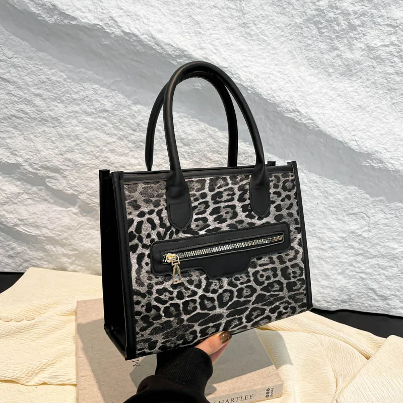 Versatile fashion leopard print shoulder bag tote bag