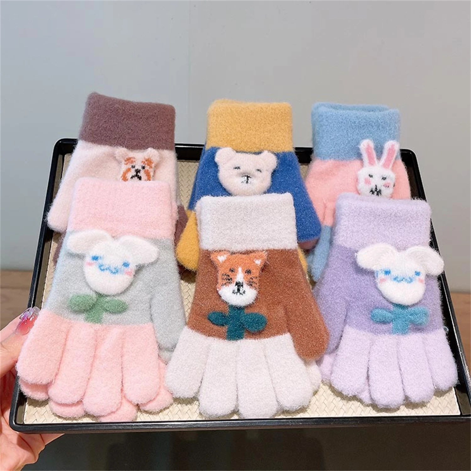 Winter Children\'s Gloves for Girls and Boys 1-3 Years Old Knitted Cute Cartoon Rabbit Baby Five Finger Cold and Warm Gloves