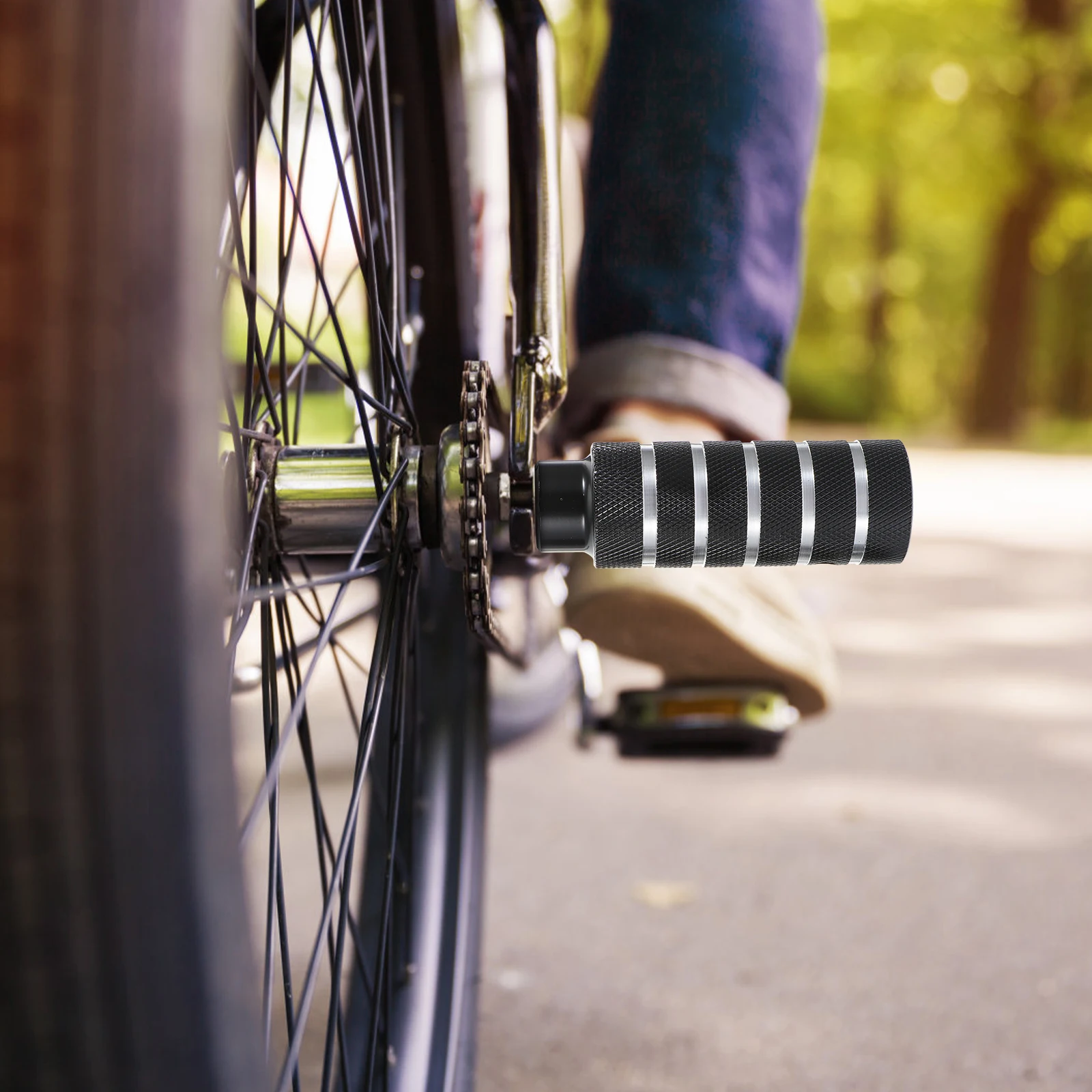 

1 Pair Aluminum Alloy Pedals Anti-Skid Bike Pegs Cylinder Seat Axle Cycling Rear Pedal Sturdy Pegs For Mountain Bikes