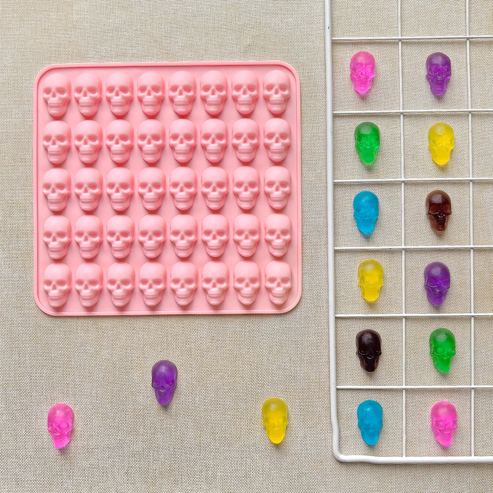 قطعة واحدة من قالب السيليكون للخبز على شكل جمجمة مكون من 40 فتحة، مناسب للشوكولاتة والحلوى والبودنغ والبسكويت وصينية الثلج