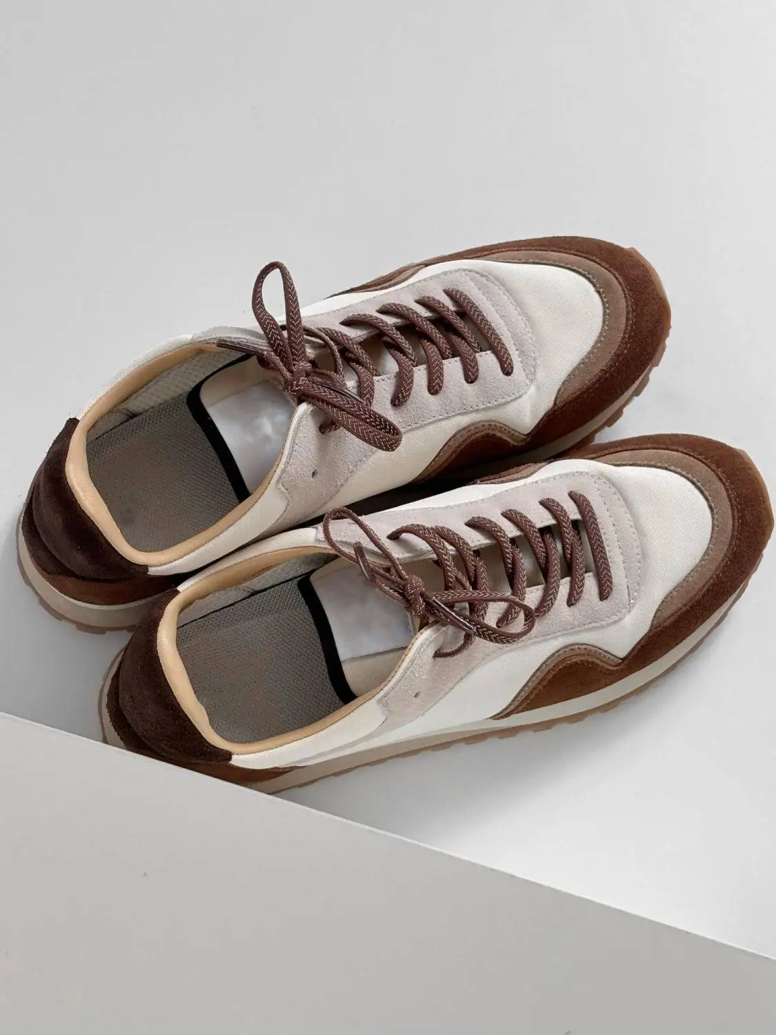 

Удобные нескользящие кроссовки для ходьбы и бега для мужчин и женщин, универсальные удобные кроссовки для походов и занятий спортом.