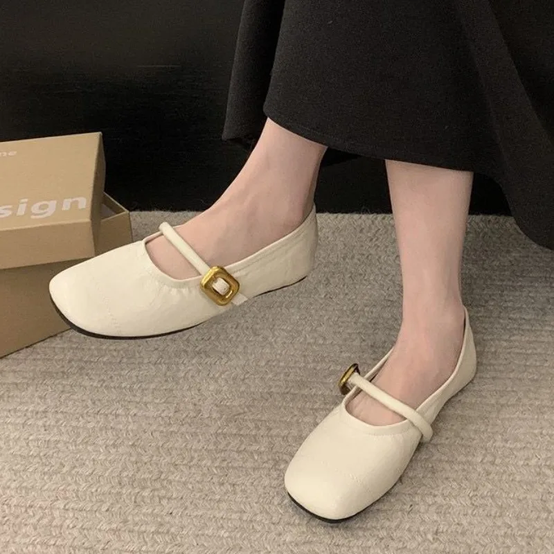 Versatile Flat Bottom Mary Jane Shoes Women's Spring 2024 New Commuter Casual Shoes Round Toe Shallow Sole Rubber Material