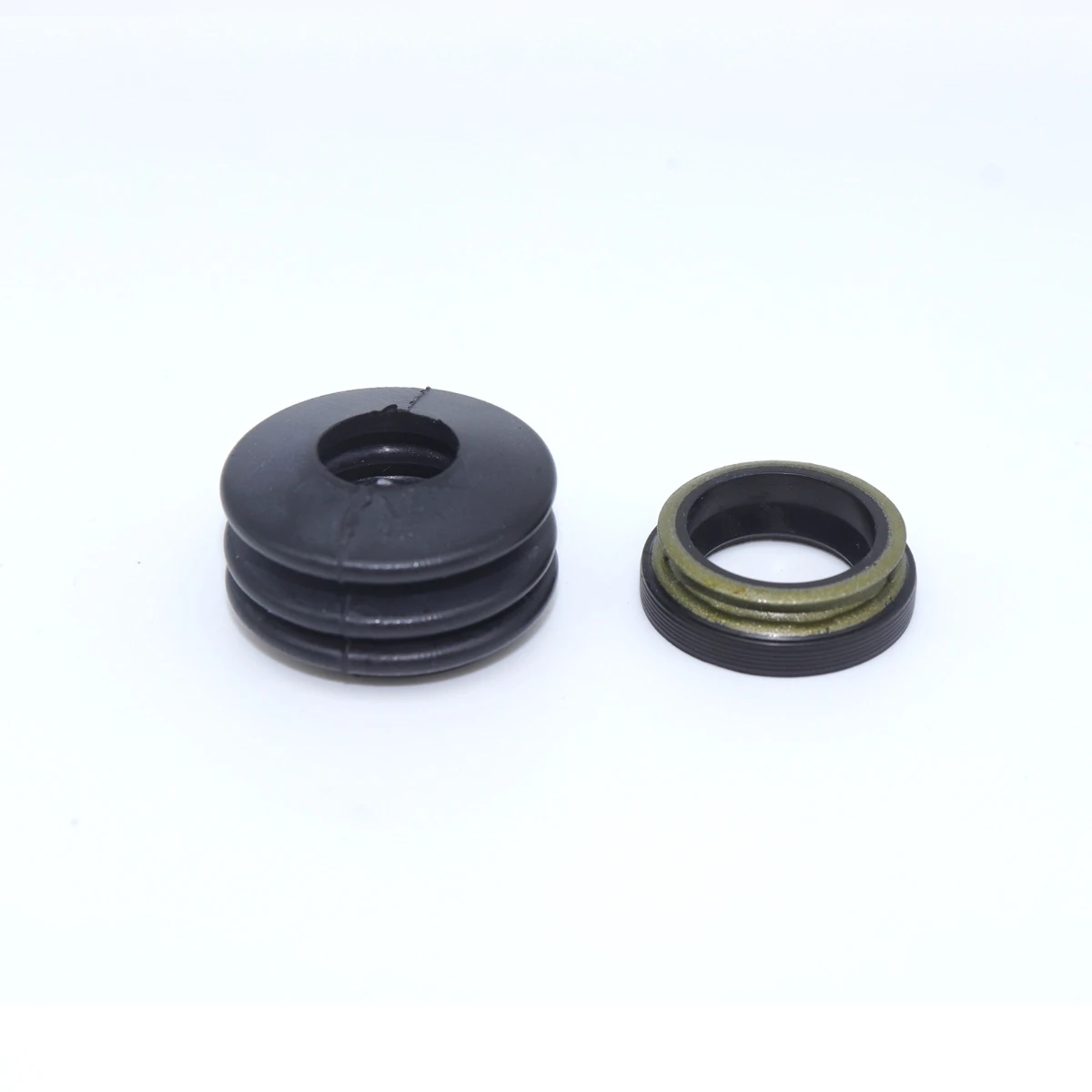 Manual Transmission Shift Shaft Seal For Ford Focus Fiesta Focus C-MAX Mondeo Mk2 TRANSIT CONNECT 1321128 Oil Seal Replacement