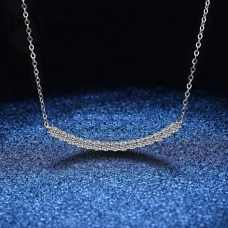 S925 Sterling Silver Mosang Stone Women's Necklace High Carbon Stone Smiling Face Necklace Seiko Wedding Jewelry Wholesale