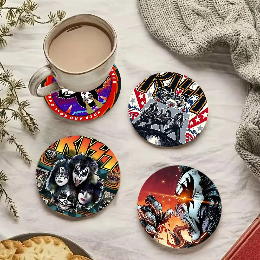 Rock Band Kiss Coasters Suitable for daily family gathering decoration, kitchen, anti-slip wooden coasters